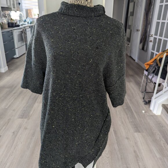 Roots shirt sleeved turtleneck with side split - Picture 1 of 8